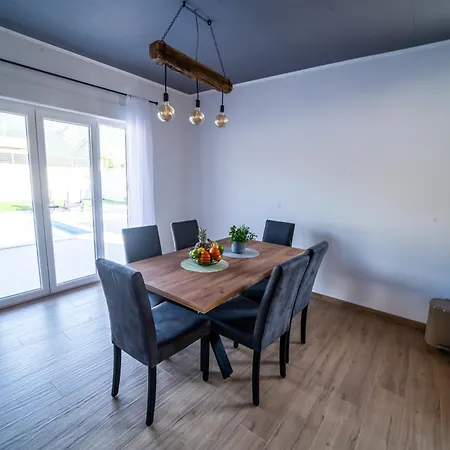 Mostarsko Jezero モスタル