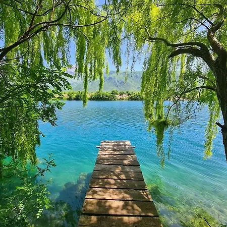 Mostarsko Jezero Βίλα *