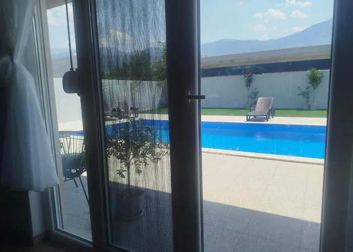 ヴィラ Mostarsko Jezero *