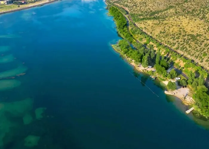 ヴィラ Mostarsko Jezero モスタル