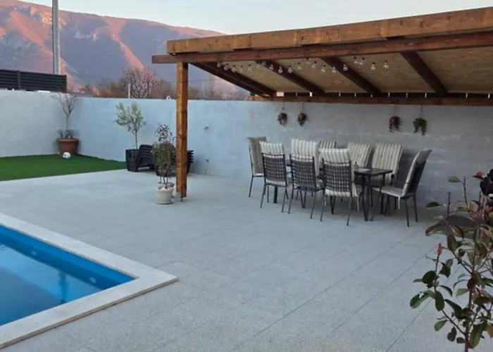 Mostarsko Jezero ヴィラ *